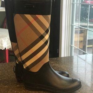 Burberry rain boots